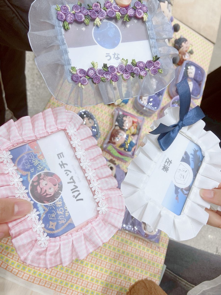 pal_rkrn's tweet photo. 実は左楽どんと合同でいました！サークルカットも合作よん♪
名札をうなちゃんが作ってくれて🥹ありがとう🩵 https://t.co/kJycChjUUN
