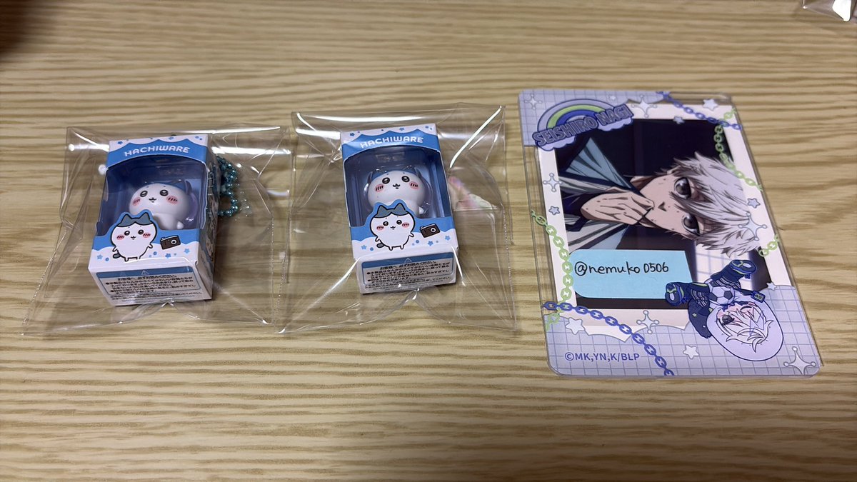 nemuko0506's tweet photo. @rey____628shoma 初めまして検索よりお声がけ失礼します
ハチワレ2と古本屋、あのことの交換は可能でしょうか？ https://t.co/YtT4zRoDJH