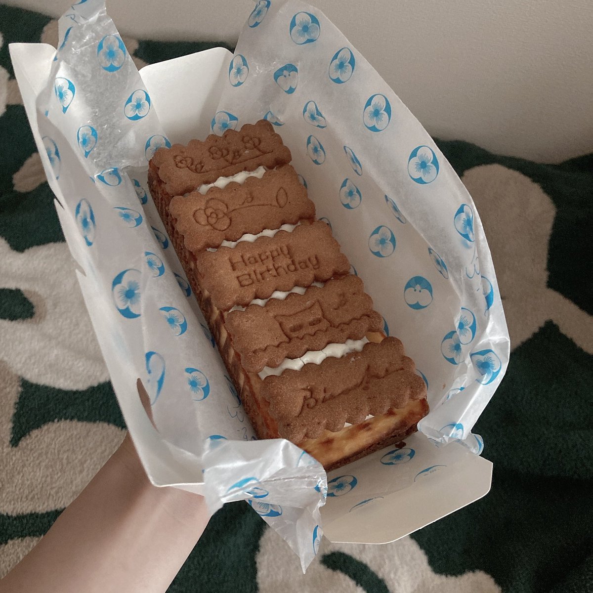 ponde_ring_23's tweet photo. きゃーーーーーーーー！
かわいくておいしくて最高最高🧁🤎 https://t.co/W0altQ8Jl2
