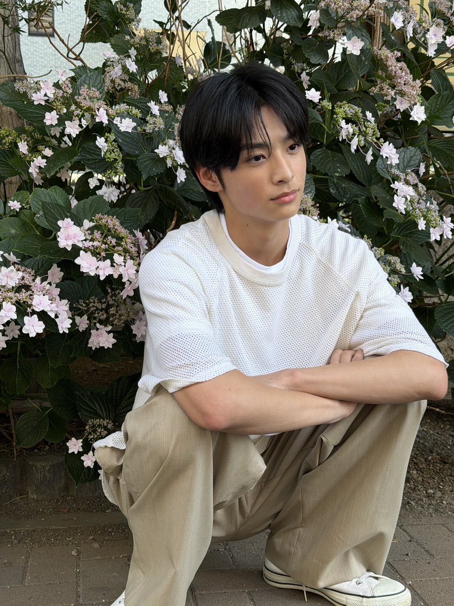 ama_official01's tweet photo. #竹内琉斗
先日作品撮りしたときのオフショット📸

写真は本人インスタを是非ご覧ください👀

https://t.co/brHIXkXQZ7

毎度お仕事やレッスンのたびに北海道から来ている高校2年生です✈️

専属メンモを務めている #ニコラ も是非チェックお願いします！

#マネージャー日記
#エイベックスマネジメントエージェンシー
