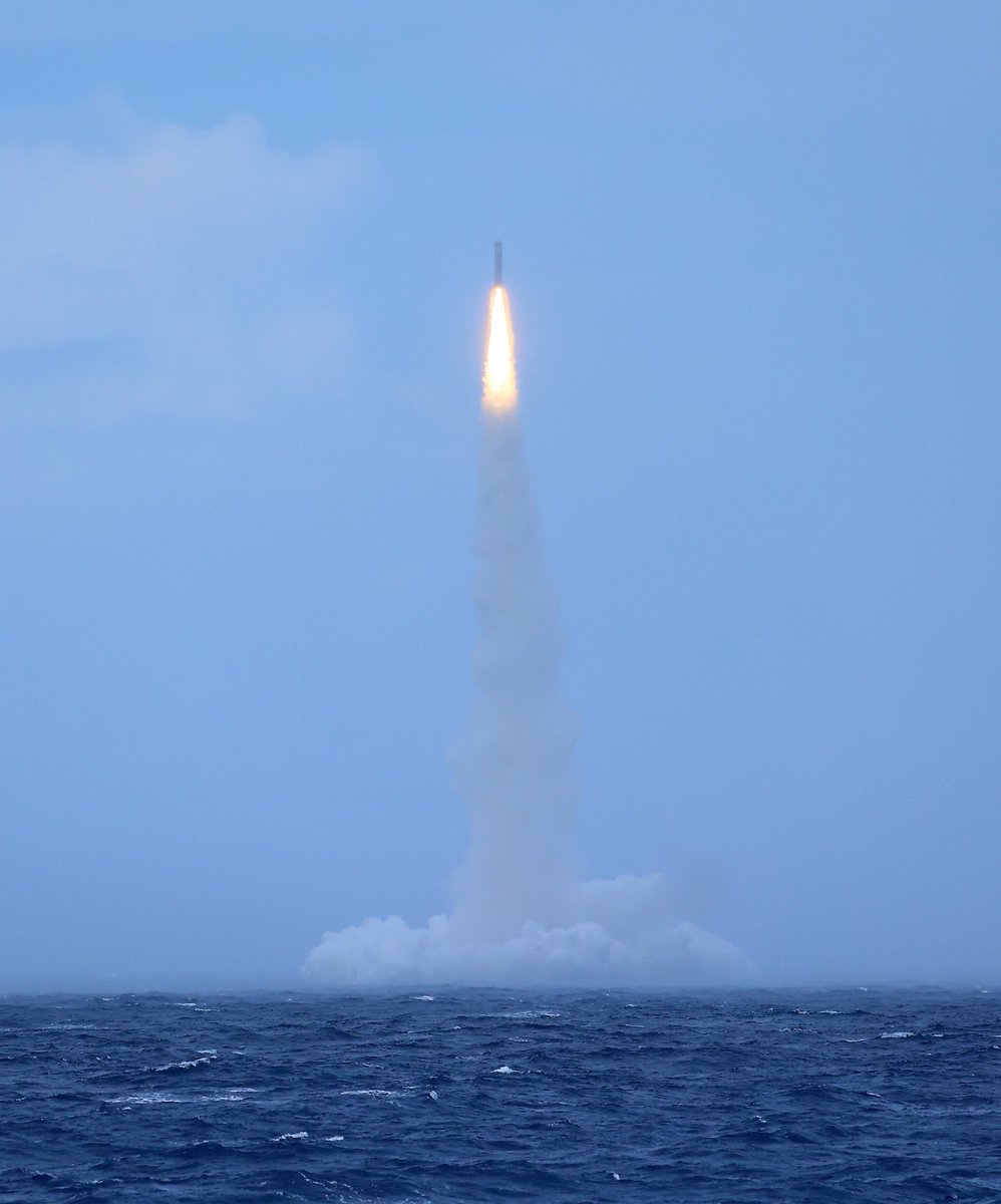 China_Navy's tweet photo. 【中国海军成功组织潜射战略导弹试射】7月6日12时01分，中国人民解放军海军1艘战略核潜艇向太平洋相关公海海域，成功发射1发携载训练模拟弹头的潜射战略导弹，准确落入预定海域。此次导弹试射是中方年度军事训练的例行性安排，已事先向有关国家作了通报，符合国际法和国际惯例，不针对任何特定国家和目标。  

 [The Chinese PLA Navy Successfully Conducted a Test Launch of Strategic Missile by the Submarine]     
At 12:01 on July 6 ,one strategic nuclear submarine of the Chinese PLA Navy successfully launched a strategic missile carrying the dummy warhead toward relevant high seas of the Pacific Ocean by the submarine, which landed precisely within the designated waters. This test launch is a routine arrangement of the annual training of the Chinese PLA Navy. The Chinese side has already notified relevant countries in advance. This test launch complies with international law and international practice and is not directed at any specific country or target.