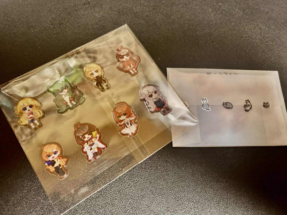 kaaaak1012's tweet photo. しづきちゃから！！！届いた！！！
かわいいいいいいいい！！！
ありがとおおおおお🫶 https://t.co/Vkhd5Y6Zsx