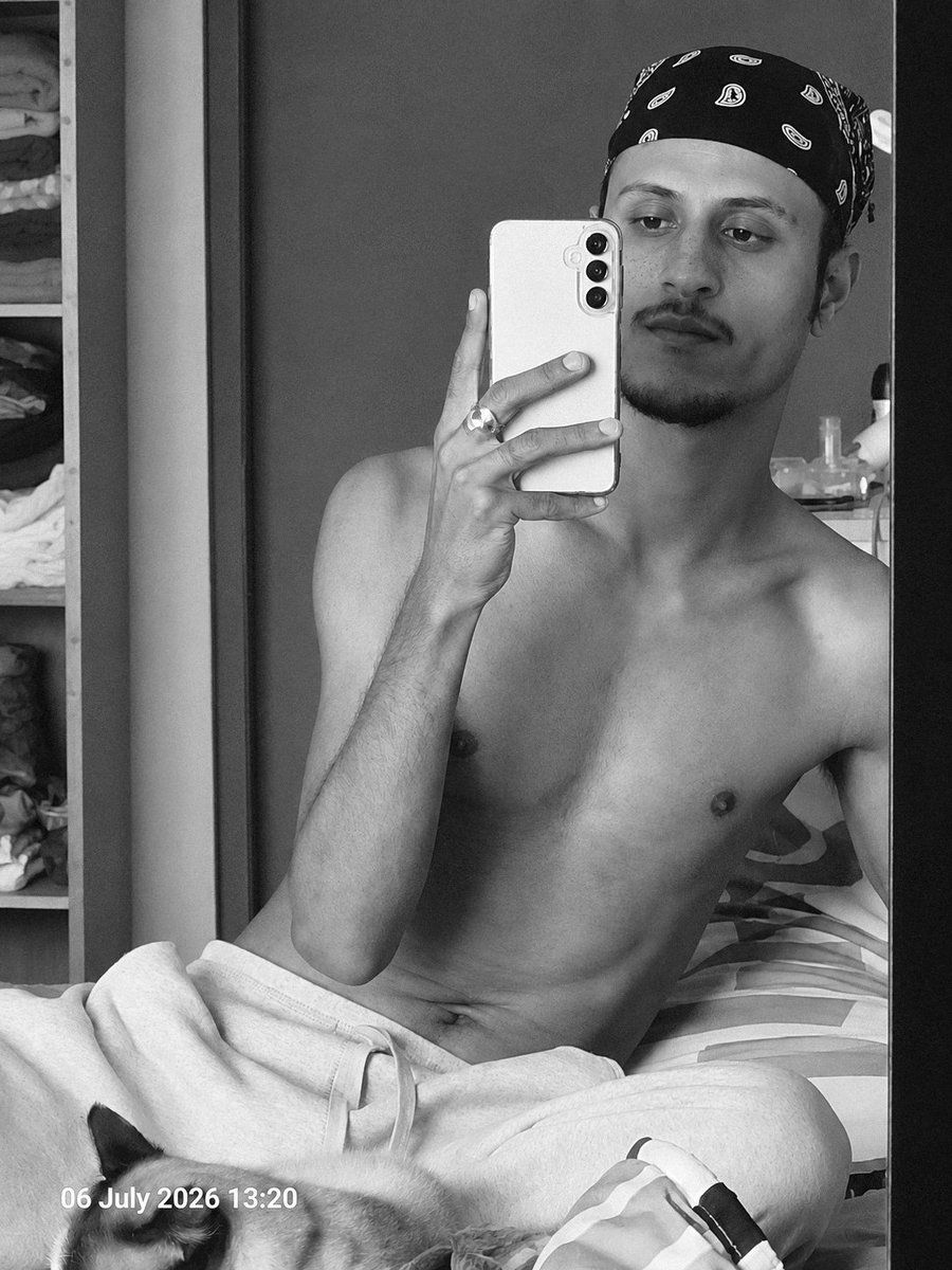 MarcoRahne's tweet photo. Can't believe I'll be 37 come the 29th😭😭😭 https://t.co/zZ1XbBdRFm