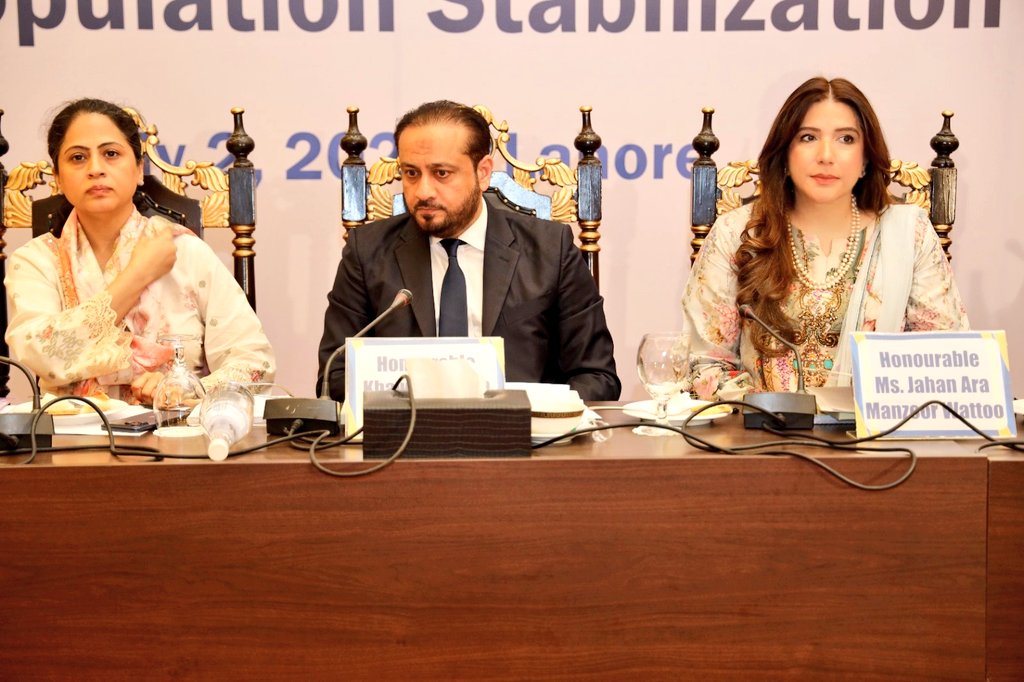 JahanAraWattoo's tweet photo. Punjab @HP_GoP Department deserves appreciation for mainstreaming population into the health agenda. @Kh_ImranNazir
Next step should be AWARENESS &amp; KNOWLEDGE. Health provides services.Awareness creates choice. Knowledge drives change
This is how we build a sustainable Punjab. https://t.co/DpVrVfYneM