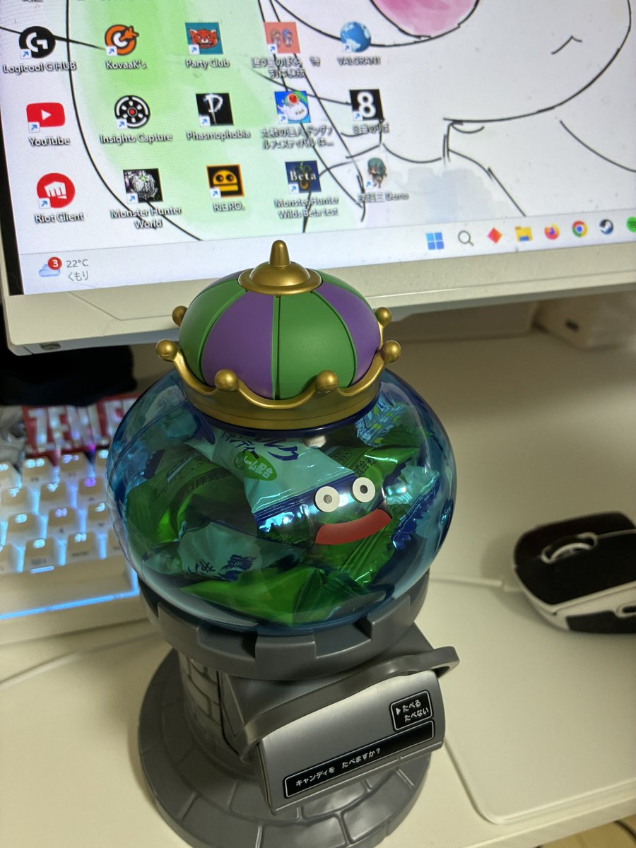 Napobeam's tweet photo. キングスライムの飴入れ見た目かわいすぎて衝動買いしてしまった https://t.co/5SF4i09CZt