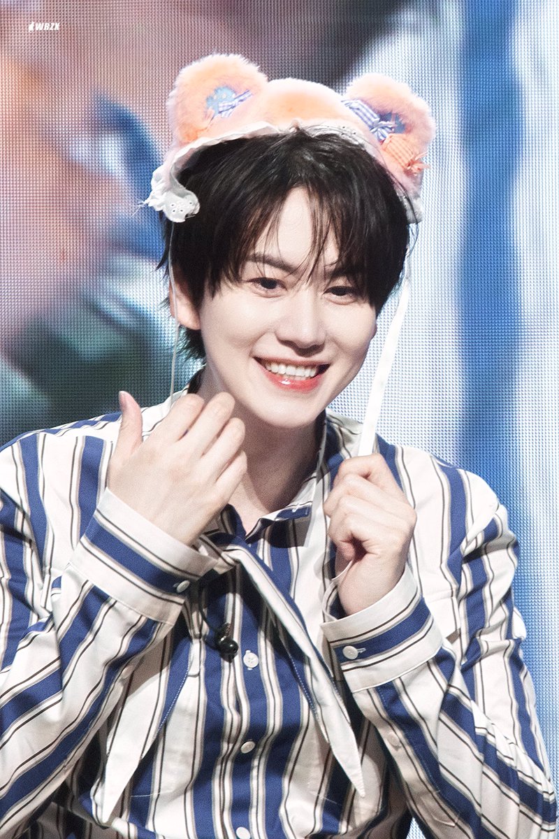 wrzx0329's tweet photo. 𝟐𝟔𝟎𝟕𝟎𝟓 𝐇𝐨𝐭𝐞𝐥𝟐𝟎𝟑 𝐢𝐧 𝐒𝐇

🍁

@GaemGyu 

#KYUHYUN #규현 
#キュヒョン #圭贤 https://t.co/cbg5BG2Pvw