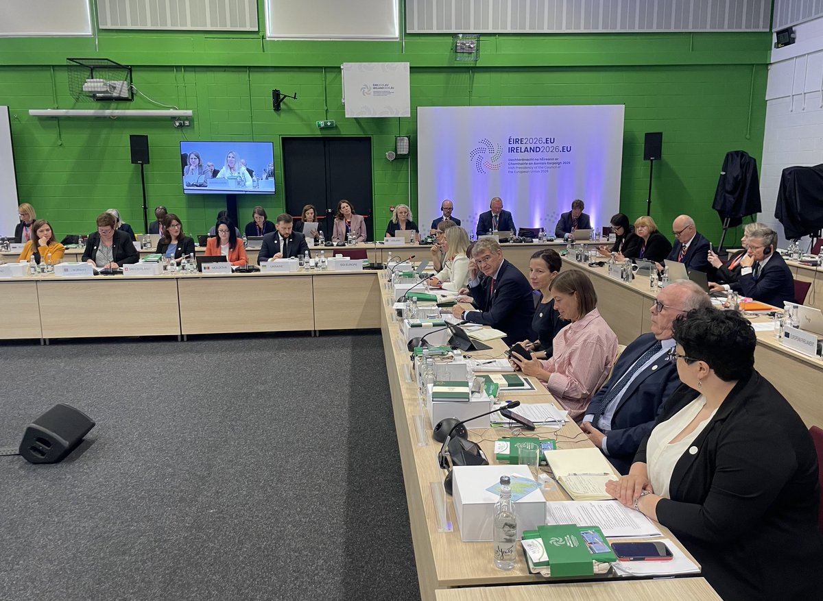BusinessEurope's tweet photo. European employers fully support the objectives of reducing poverty and strengthening the enforcement of existing legislation to better protect workers' rights.

This was a key message from the Vice-Chair of our Social Affairs Committee, Stefania Rossi, at today's informal EPSCO Council meeting in Ireland.

Achieving these objectives requires EU social policies that support job creation and labour market integration.

The future Quality Jobs Act should simplify legal requirements that do not reflect today's business realities.

The upcoming Fair Labour Mobility Package should integrate digital tools such as ESSPASS, the A1 certificate and the eDeclaration, enabling companies to submit information related to the free movement of workers only once.