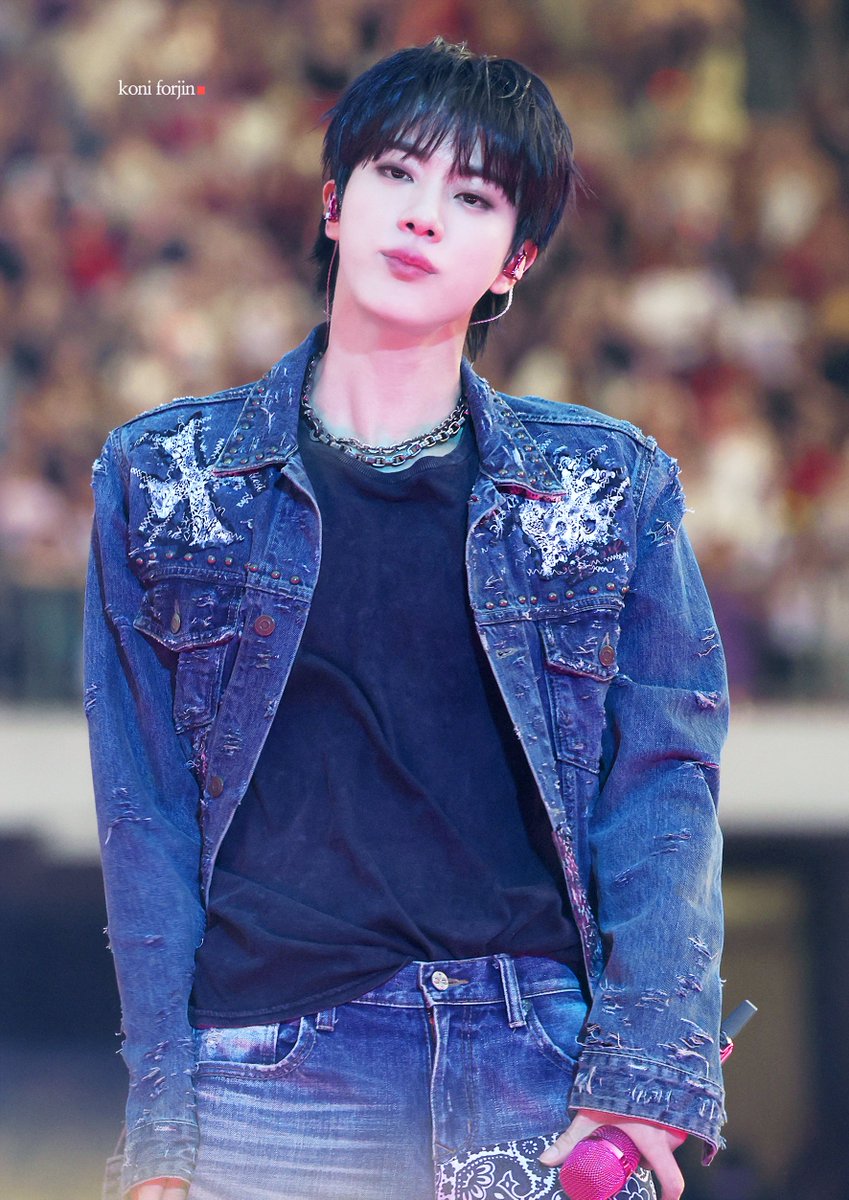 btsforever1207's tweet photo. 260701 BTS ARIRANG Brussels HD

#BTS_WORLDTOUR_ARIRANG #방탄소년단진 #JIN #진 #BTS https://t.co/oKxYA4PYlo
