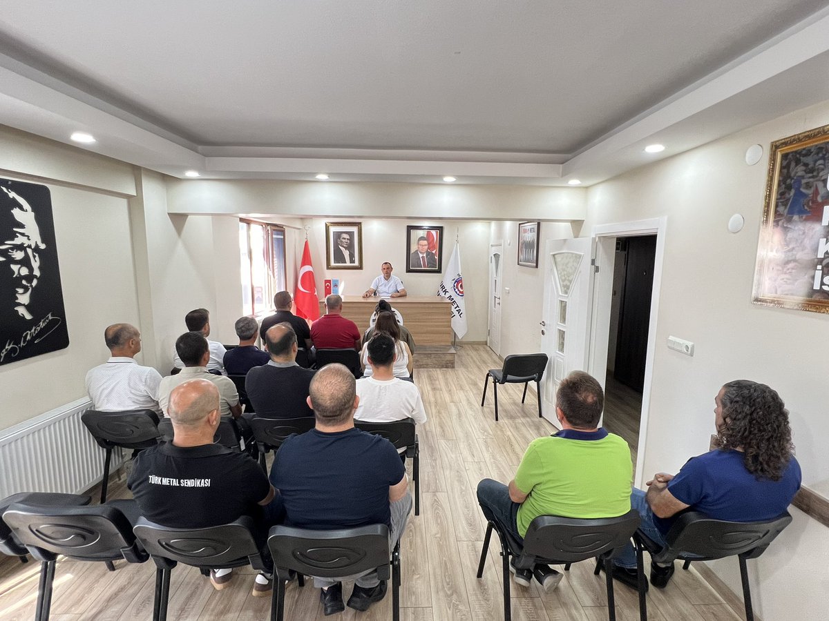 gny39's tweet photo. Türk Metal Sendikası Kapaklı Şubemize bağlı
işyerleri baş temsilcilerimiz ile toplantımızı
gerçekleştirdik.İşyerlerimiz ve güncel konularda
istişarelerde bulunduk.
#TürkMetalSendikası
#TürkMetalKapaklıŞube
#Hepimizbiriz
#LiderimizUysalAltundağ https://t.co/olMxXzR9MX