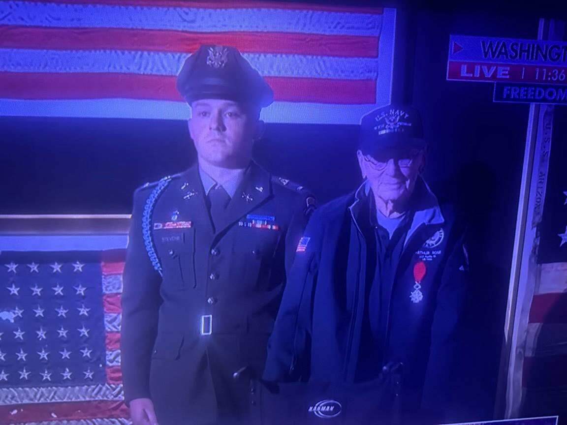 Real_Bob_Joyc's tweet photo. 💥POTUS spotlighting various Vets from different wars. This WW2 Veteran is 107 years old. 🐸
#QIsTrue https://t.co/U1b2q8NrUB