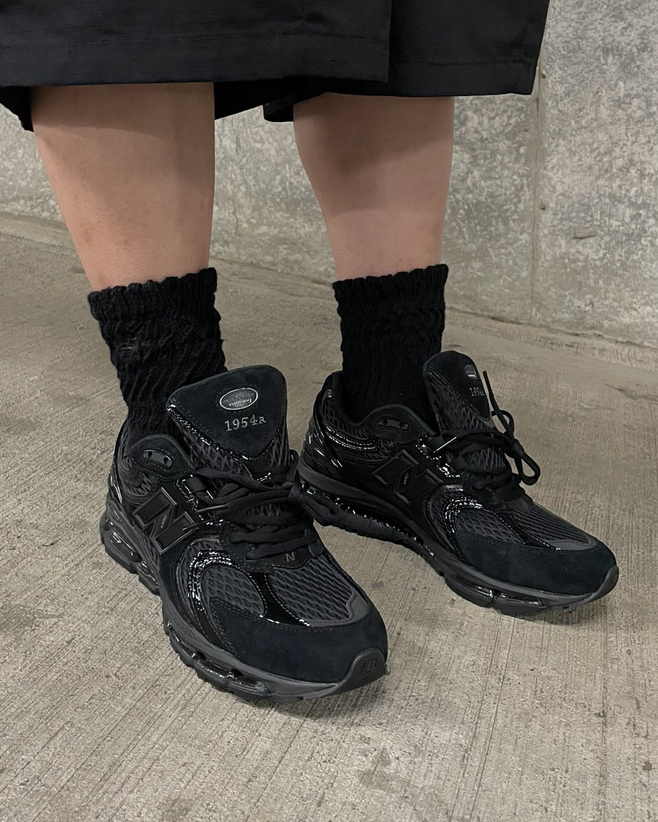 fullress's tweet photo. New Balance U1954 3VU “Triple Black” (ニューバランス) [U19543VU]が、国内 2026年 7/18 発売！

・the-apartment web抽選 7/16 23:59 まで

https://t.co/NYqRPcVrhT https://t.co/BESVcpjiCh