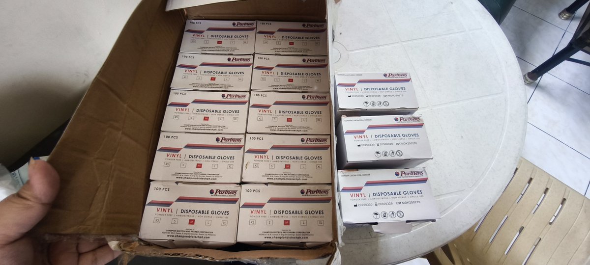 jaaccc's tweet photo. For sale: Partners vinyl disposable gloves MEDIUM 
P1300 for 13 BOXES

Price is non-negotiable

Buyer to arrange and shoulder shipping

Area: Sauyo, QC

GCASH AND BDO ONLY! https://t.co/Pnbrn6u1vd
