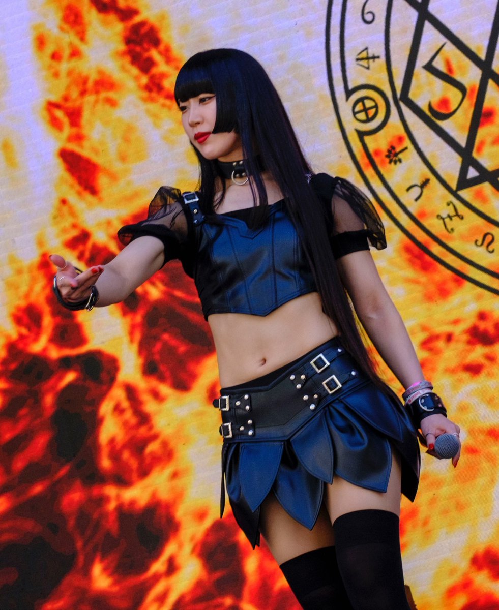 WomenWhoRock46's tweet photo. There is nothing sexier than a Hot Rocking Woman
Metal Queen Himari Tsukishiro from Isiliel
@himari_tsuki #Goth #MetalQueen https://t.co/r2XMSCTiU3