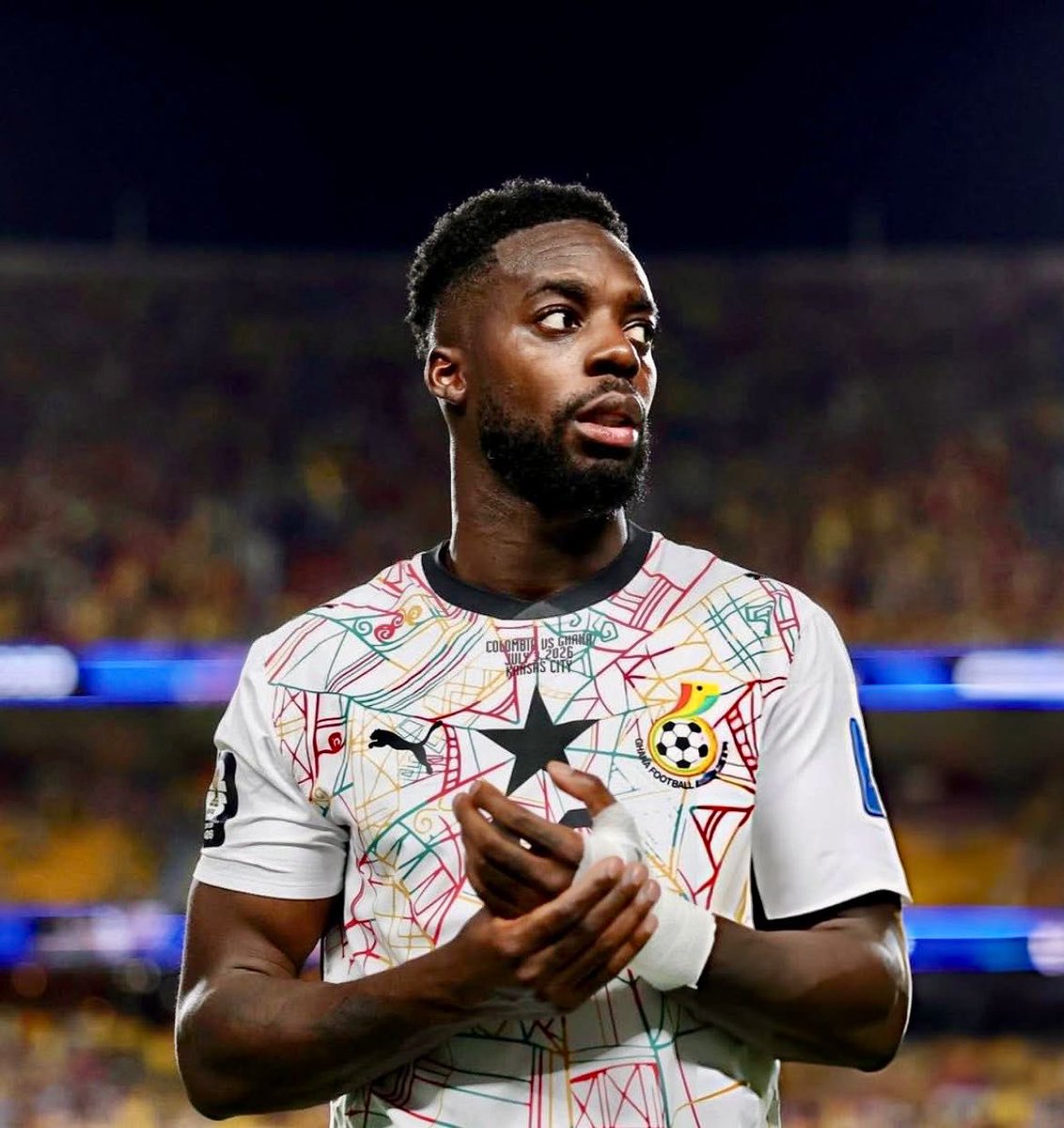 Williaaams45's tweet photo. Proud of this team and of all the work we’ve done. 🙏🏿

We all wanted more, but seeing the whole country come together again to give strength to the @GhanaBlackstars has been truly special.

From the heart, thank you Ghana. 🇬🇭 We’ll come back. ❤️ https://t.co/m2qXWpKqWw