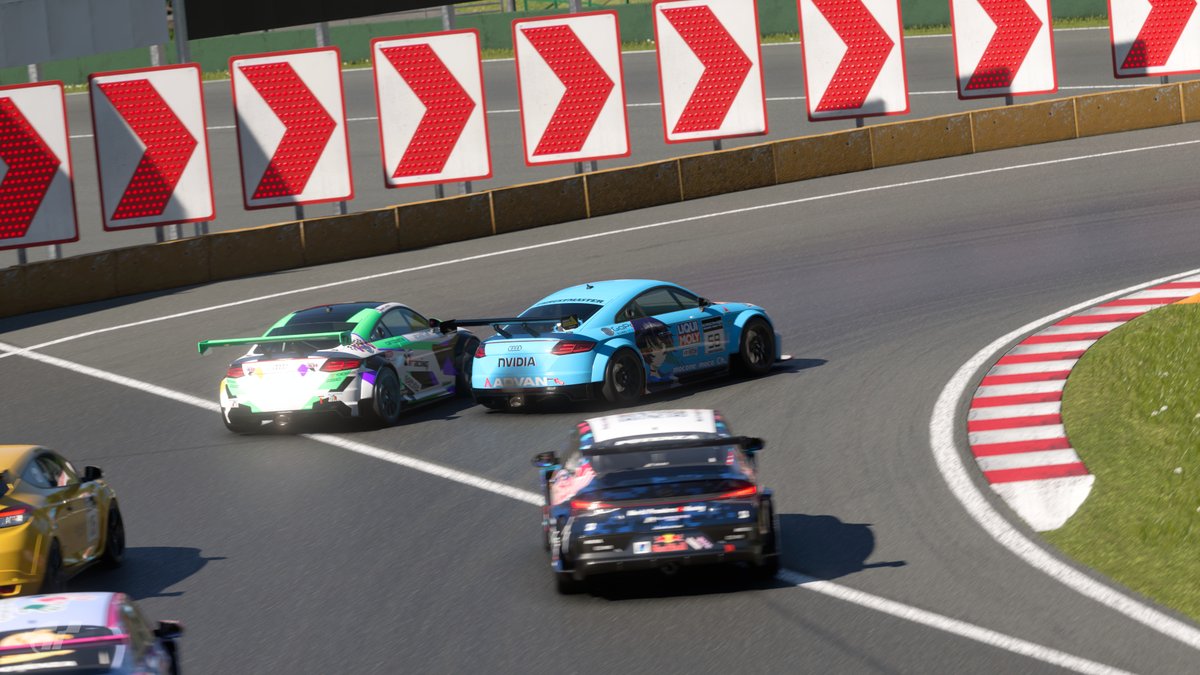 WPeRacing's tweet photo. 6/18（木）に、もこねもこ RACING TEAM様と27Racing様との第1期定期交流戦 最終第6戦が、
レイク・マジョーレ・イースト Gr.4(FF限定 17周)で開催されました!
序盤の激しい争いを制し、もこねもこ RACING TEAMのわかめご飯（@wakamegohan2108）が勝利!
第1期の個人とチームの二冠を達成しました! 
#GT7 https://t.co/5Vidb1MukZ
