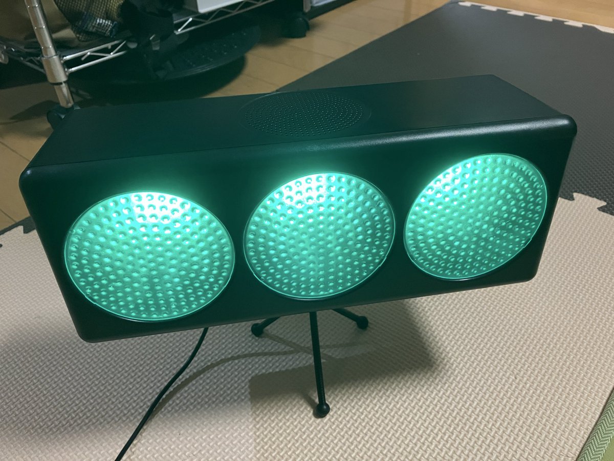 TCR478's tweet photo. キャッチャーが１つしか無かったので買い足しました。

スタート用のシグナルも安く手に入れられました。

#タミヤ
#ミニ四駆
#ミニ四駆体験走行会 https://t.co/EfJkEHA9Wi