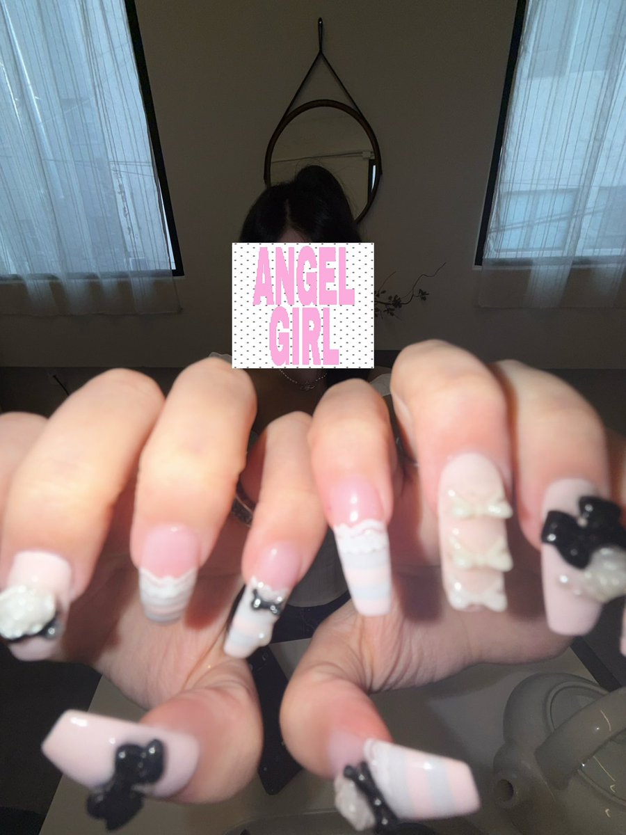 s2nlvu's tweet photo. 뉴녤🖤🎀🖤 https://t.co/YBWKgZ22AV