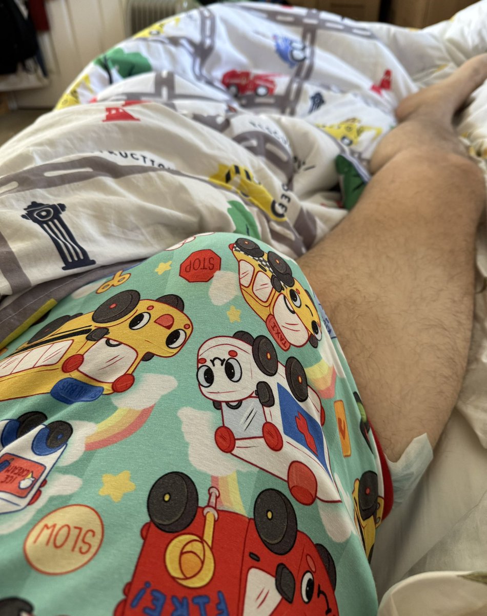 Boy2Boi's tweet photo. With the struggle of getting out of bed this morning I’m starting to understand why strict bed time is important https://t.co/yTso1MJzHI