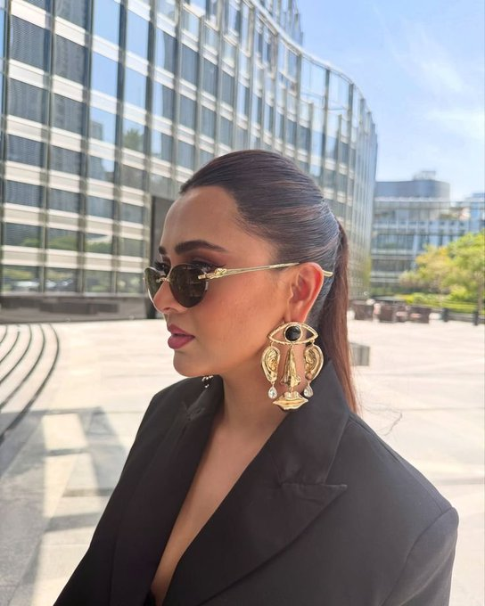 SoftSoulXrta's tweet photo. Unfiltered, unscripted, and entirely Teja! 💯  SHUTUP WITH TEJASSWI
@itsmetejasswi
@NetflixIndia
#TejasswiPrakash #LockUpp2 #NetflixIndia #TejRan
नरेंद्र मोदी इंडोनेशिया https://t.co/FTEPuIbUfx