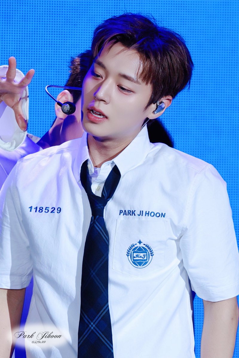 529x99's tweet photo. 260705 RE:FLECT FAN CONCERT in TAIPEI
대만 팬콘

교복 더 많이 입어줘 ,,, 제발 pls ( /  ̫ т ) 🩵

#박지훈 #PARKJIHOON https://t.co/5aLXN9cp24