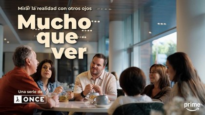 Fundacion_ONCE's tweet photo. 📺 Mucho que ver, la serie de @ONCE_oficial protagonizada por personas ciegas y con discapacidad visual, llega a @PrimeVideo!!
11 capítulos que nos invitan a reflexionar sobre cómo nos acercamos a esta #discapacidad.
https://t.co/BrGNICxkcr https://t.co/sLTtGsjtOl