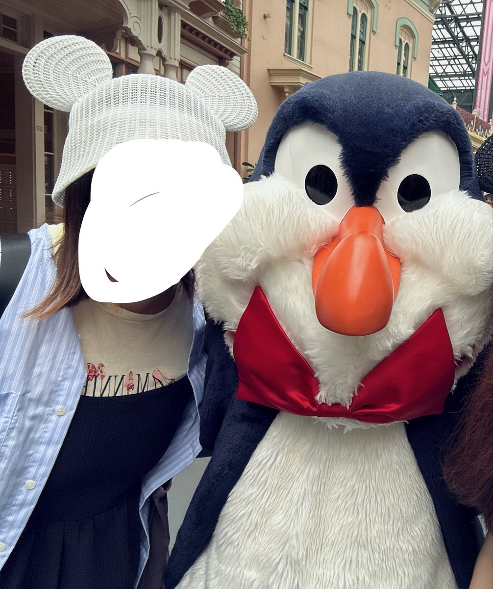 d4e5w0's tweet photo. 同じような私服(ディズニー)が多いです★ https://t.co/jbrX6lBXuU