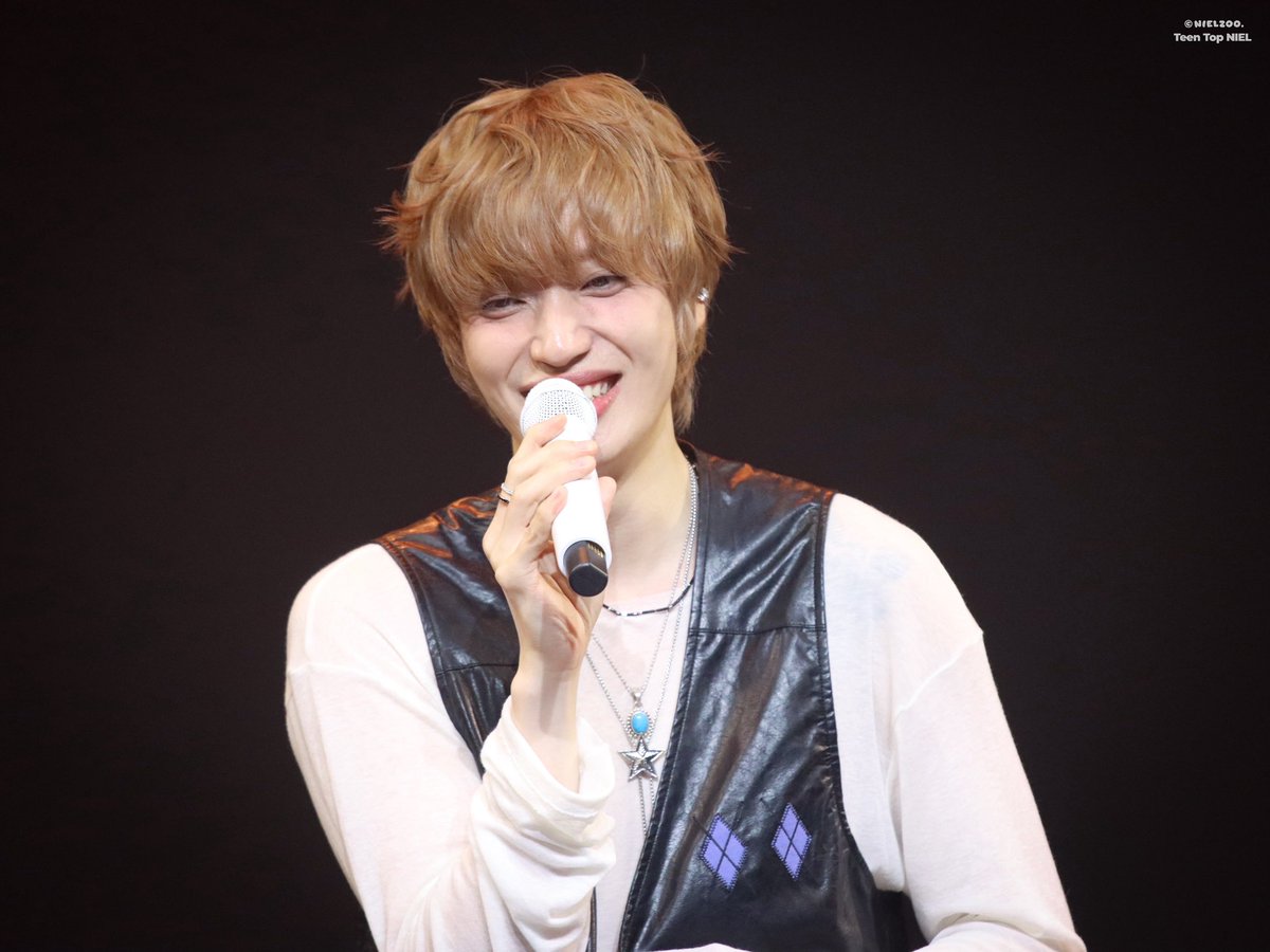 Niel_princess_'s tweet photo. 소년미 장난 아니셔요🙈🩵✈️
#니엘 #NIEL 

🔗 https://t.co/Msohwa7uGp https://t.co/lIkLRE4zMj