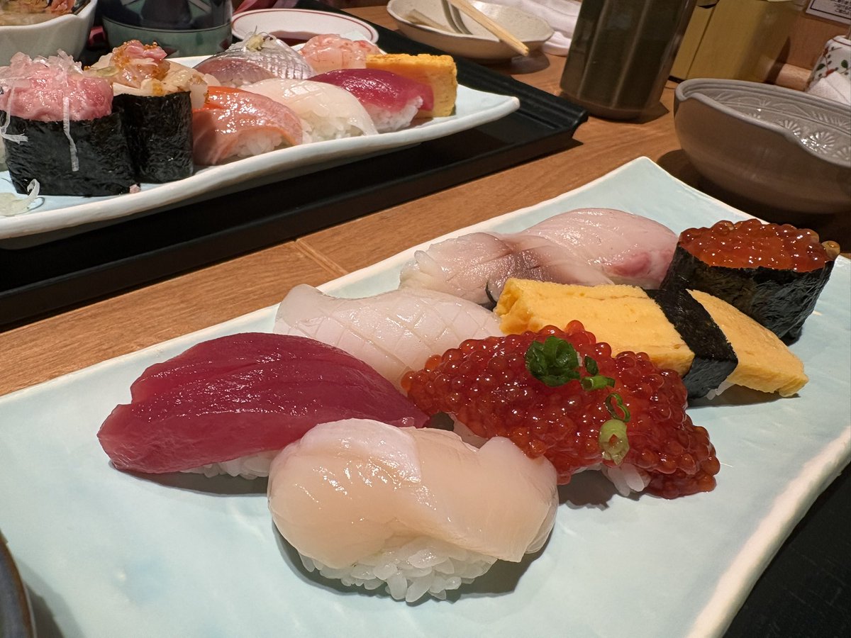 melche_'s tweet photo. 美味しいものたくさん食べて遠征大満喫 https://t.co/1d6tuKCL2X