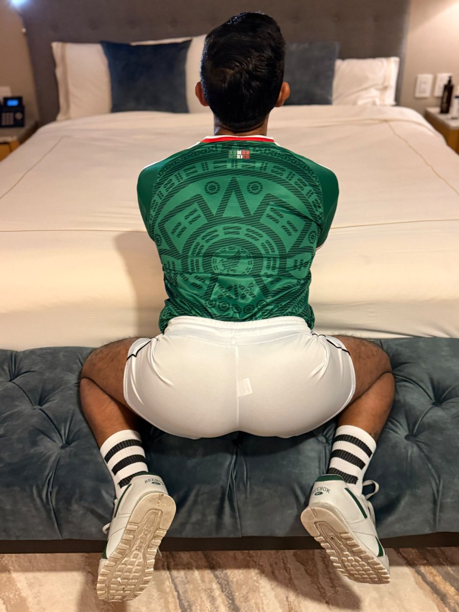 Rafa_moreno20cm's tweet photo. Que me mete un goool 🍆🍆🍆 https://t.co/iURWPzSNr2