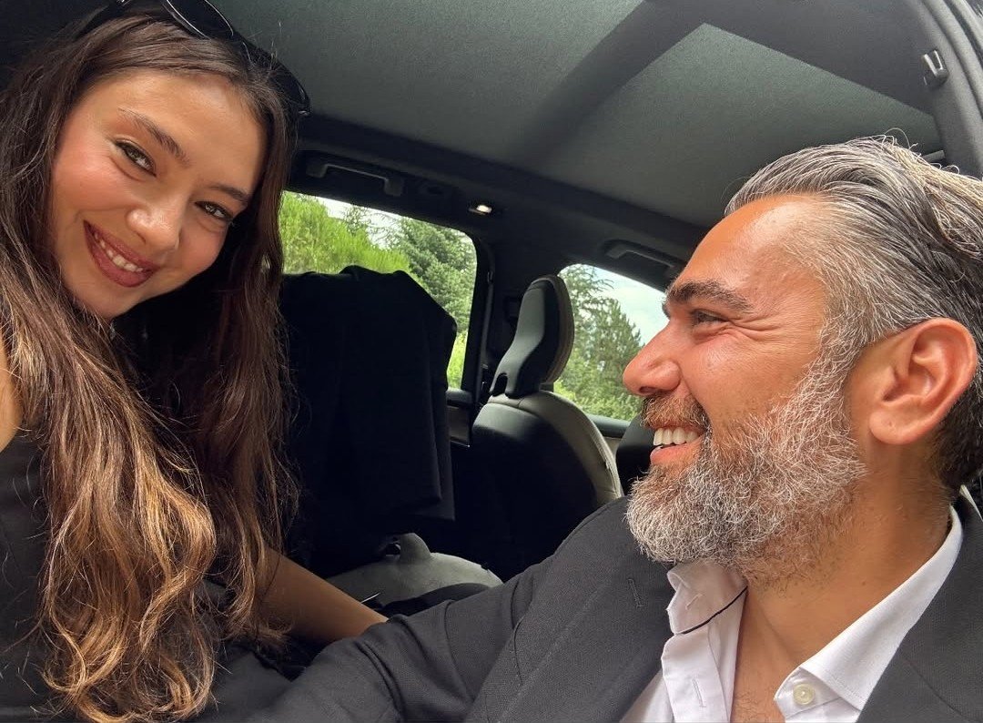 KadirArabFC's tweet photo. جديد قادير دوغلو برفقة زوجته نسليهان اتاغول من حسابها عبر الانستجرام 😍❤️
#KadirDoğulu #NeslihanAtagül
#NesKad #KDFC https://t.co/W6m38nuFgn