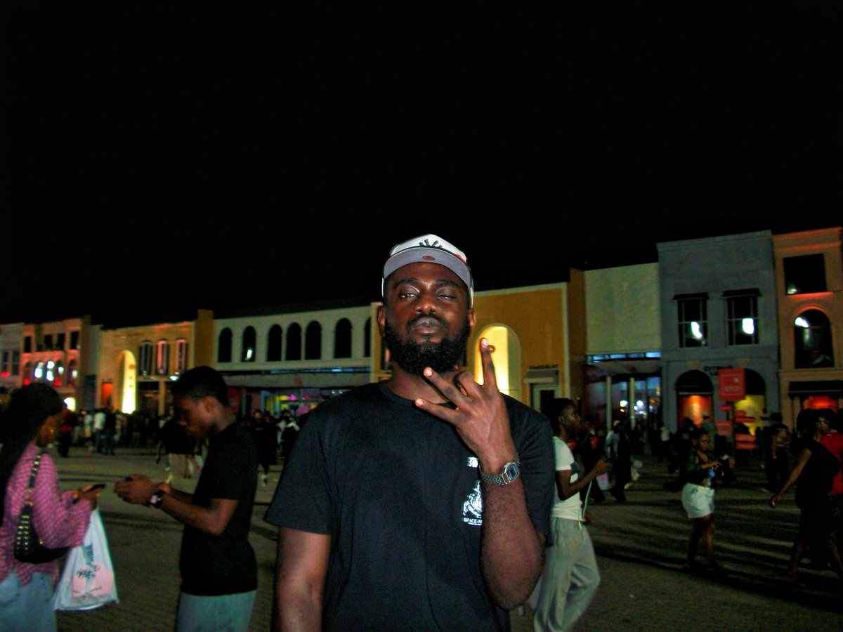 loveyouferina's tweet photo. my debut for @thenativemag is live 🪩 

I dug through the archives to trace the roots of Nigeria's EDM revolution and reflect on why we need raves after catching Side Quests recently

it’s all about the music baby 💋 https://t.co/NWcRj9VJuJ https://t.co/L7sBTqlr3N