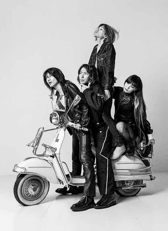 teichikujpop's tweet photo. 【a flood of circle】
激アツ🔥

BEST ALBUM『#革命未遂の蝶が見る夢』テイチクオンライン限定盤には #田村明浩(スピッツ)さん、#宮藤官九郎 さん、#小林圭輔(金属バット)さんら豪華19名によるエッセイも収録されるということが解禁に🔓是非ご予約の上、お買い求めください🛒
https://t.co/DUBTdAzzM0 https://t.co/JqebJe12wk