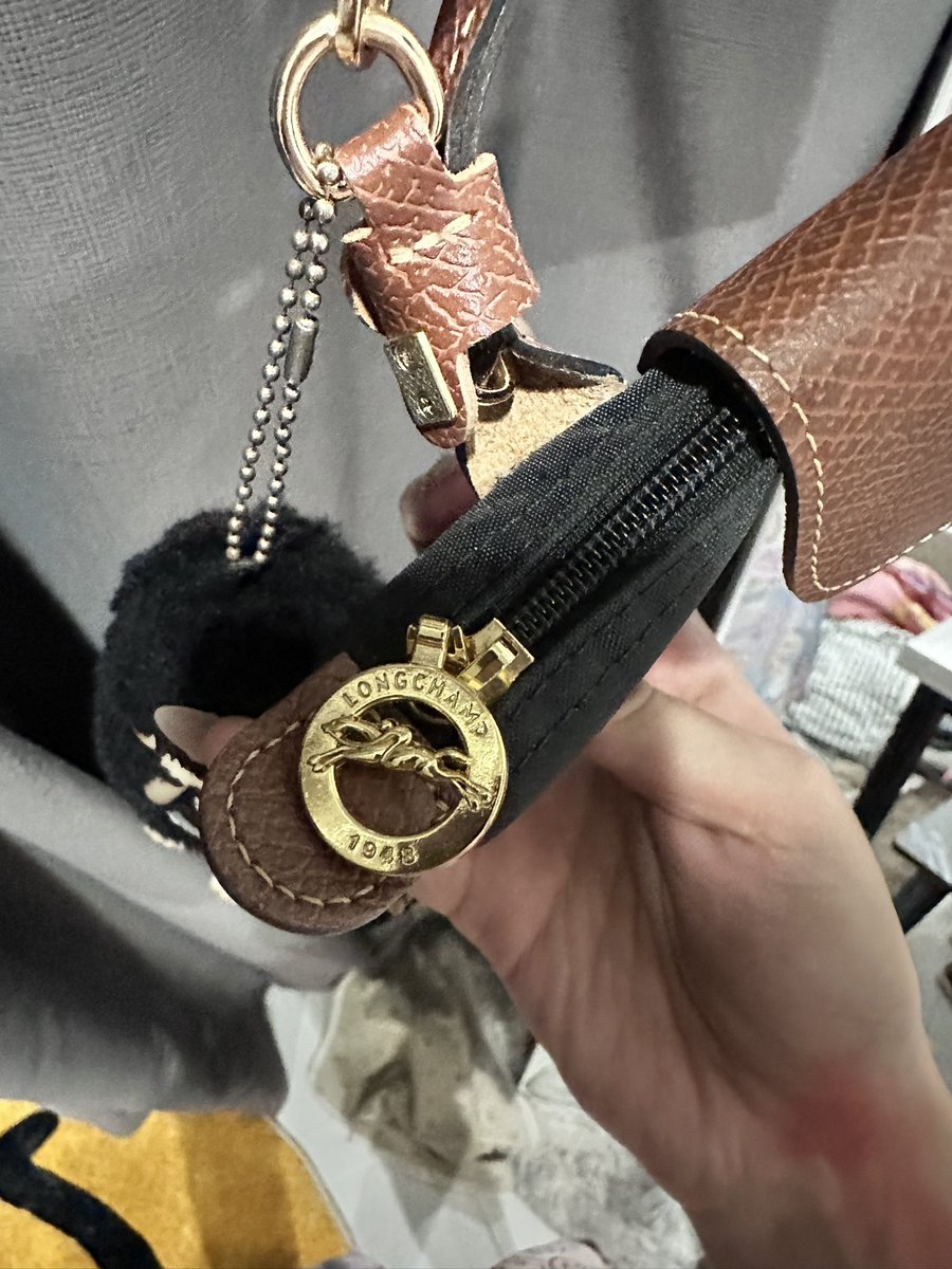rorioooo's tweet photo. กระเป๋า Longchamp mini (ดำ) ของแต้
1800.- รส ไปเยย💖 มี3ใบ 3 สีงับทักมาขอดูเพิ่มเติมด้ายย
#ส่งต่อชุดแบรนด์ไอจี #ส่งต่อlongchamp #ส่งต่อเสื้อผ้า #ส่งต่อ https://t.co/slaWJycb2j