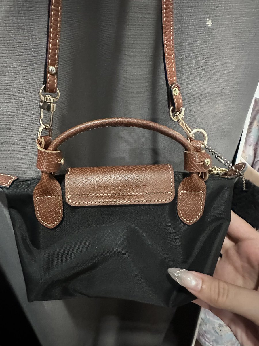 rorioooo's tweet photo. กระเป๋า Longchamp mini (ดำ) ของแต้
1800.- รส ไปเยย💖 มี3ใบ 3 สีงับทักมาขอดูเพิ่มเติมด้ายย
#ส่งต่อชุดแบรนด์ไอจี #ส่งต่อlongchamp #ส่งต่อเสื้อผ้า #ส่งต่อ https://t.co/slaWJycb2j