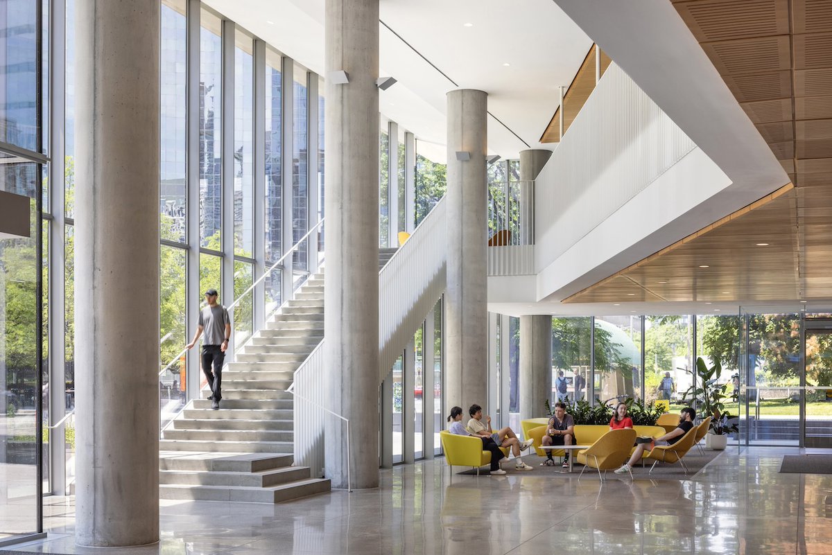 Architizer's tweet photo. #ProjectOfTheDay: University of Toronto Schwartz Reisman Innovation Campus West by Teeple Architects

A series of multi-story winter gardens creates a vertical social network through the building, connecting people instead of isolating them on separate floors. 

📍Toronto, Canada
Photos by: Albert Vecerka/Esto, Nic Lehoux
Details: https://t.co/7g6AUGz04h