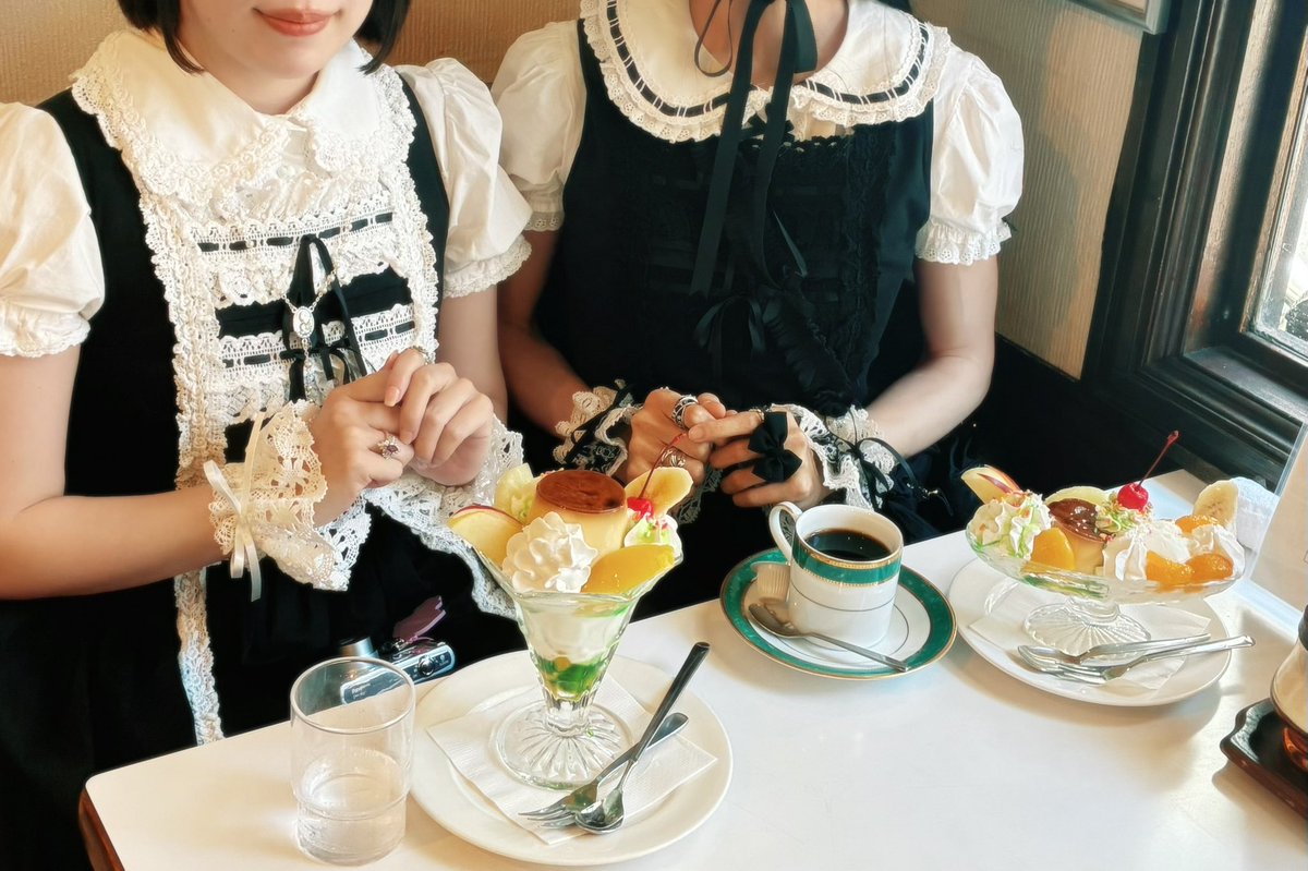 etsu_kizetsu's tweet photo. 🍮🍒 ˚ ༘♡ ·˚ ₊ https://t.co/VVjX57Jyqu