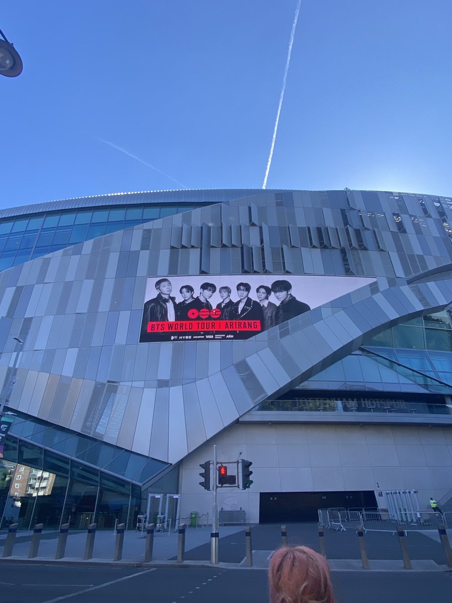 violet⁷ ˚☽˚.⋆ ⊙⊝⊜ IS SEEING BTS!!! tweet media