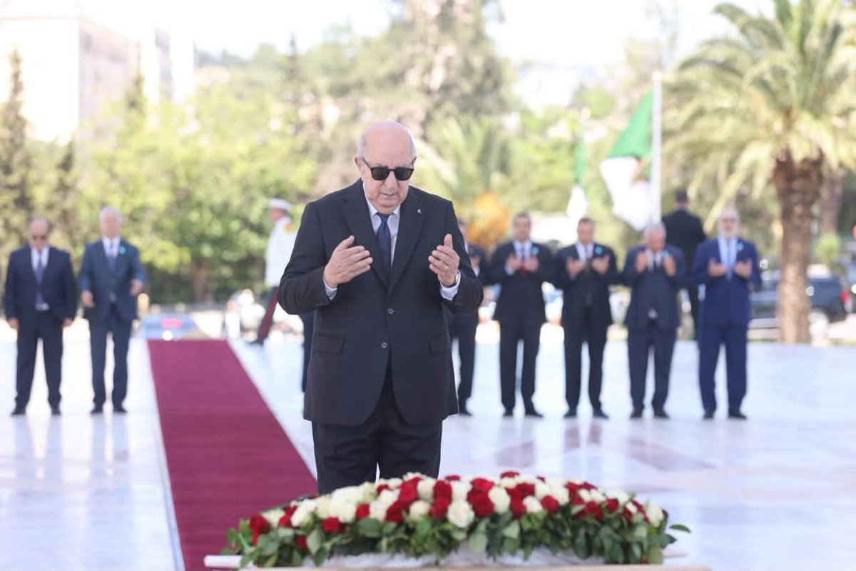 embalglisb's tweet photo. 64º aniversário do Dia da Independência 🇩🇿 (5 de Julho de 1962-2026): O Presidente da República, @TebbouneAmadjid, prestou homenagem aos valentes mártires da nossa #RevoluçãoGloriosa no memorial #MaqamEchahid. Mensagem do Presidente da República à Nação:
https://t.co/6elO3ujNi7 https://t.co/V1YHT81rJN