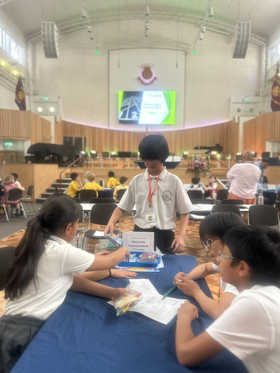 ManorParkSchSM1's tweet photo. Good luck to the Wondermaths team who are competing in Regents hall this year! #mppaMaths https://t.co/JXjihbG5ry