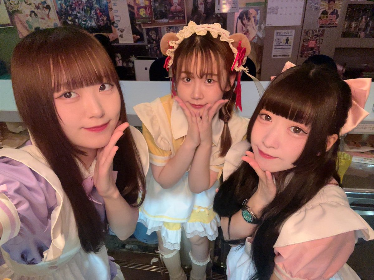 Miracle_Palette's tweet photo. みらくるぱれっとオープンなのです🎀

本日はしぃな🍓うさぎ🐰すぴか💫でお待ちしているのです！

7（火）10（金）11（土）は七夕dayなのです🎋🌟
女の子浴衣姿でお待ちしているのです🎆🎆 https://t.co/oFWNyiFHRo