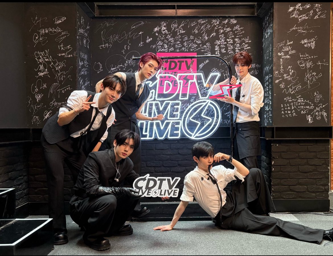haoftw's tweet photo. and2ble’s leader never not serving cunt https://t.co/cgmJLapfUu