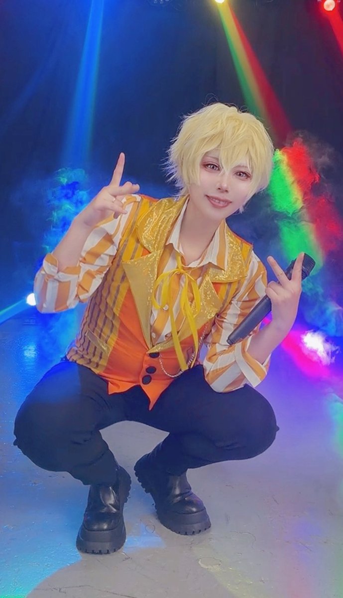 ryuze1114's tweet photo. 企画のチームタグできたので今後の速報などは
#H_AND
から遡ったりできるよ💛

この画像は動画のスクショ、スタジオのライティング最高すぎてどの瞬間にシャッター切っても盛れるの神すぎた🤟
スタジオオーナー様、カメラマンのりっか、アシスタント兼うたげちゃんのうさぎちゃんありがとう🫶 https://t.co/zaL7VO372p