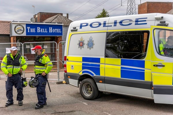 LondonLovesBiz's tweet photo. Police told to 'refocus on catching criminals' after discovering that is actually their job .@CollegeofPolice #Police #twotierpolicing @LabourSJ - https://t.co/vjx59hRxTG https://t.co/rL0dBIKefT