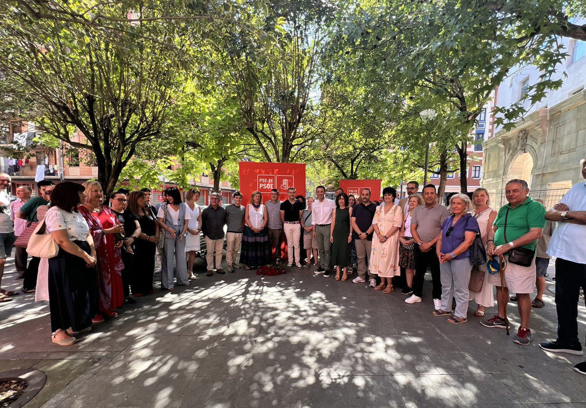 PSEBizkaia's tweet photo. 🎂140 Aniversario de la primera Agrupación Socialista de Euskadi, en la Plaza de la Cantera en #bilbao 

@socialistavasco 

#LaPolíticaÚtil https://t.co/RJPeXo8fbD