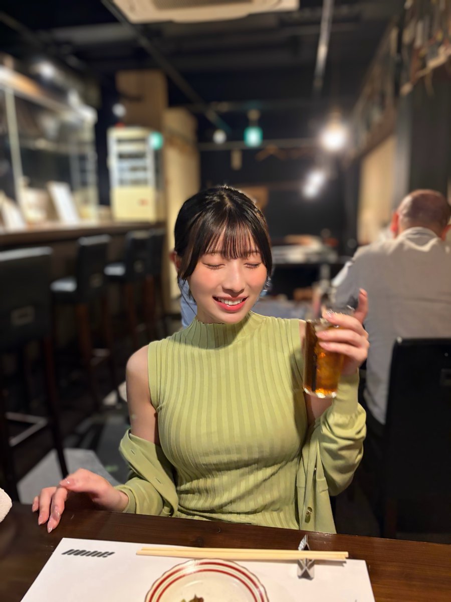 tk3torao2's tweet photo. わかぽんインスタ

_wakapon_

https://t.co/qOaOmm5PcB

かんぱいしませんか〜🥂
烏龍茶いっぱい飲めます！

緑の服着て緑のものを食べた日でした🥬たのしかった〜
#anuans #ニット #サマーニット https://t.co/fomZ2VlnIa