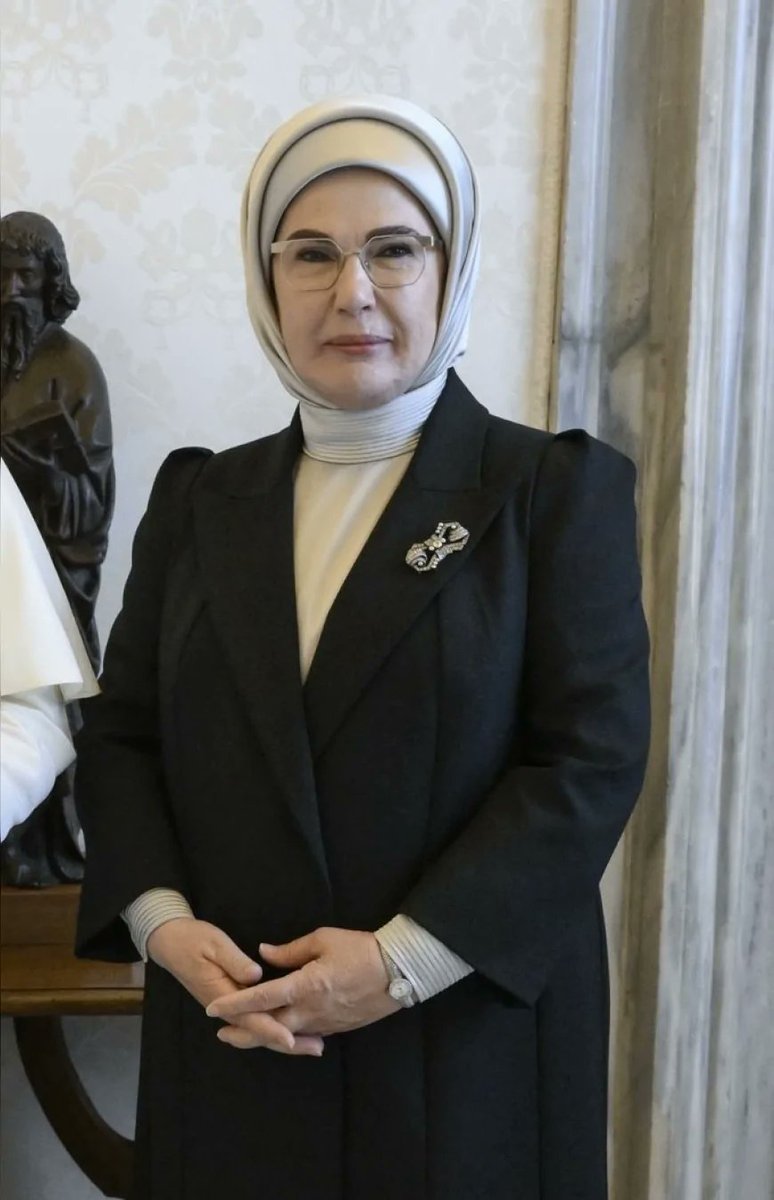 TKRgazete's tweet photo. Emine Erdoğan, NATO Zirvesi kapsamında 8 Temmuz'da Ankara'ya gelecek lider eşlerini Çankaya Köşkü'nde ağırlayacak. https://t.co/jAygYDmXNZ
