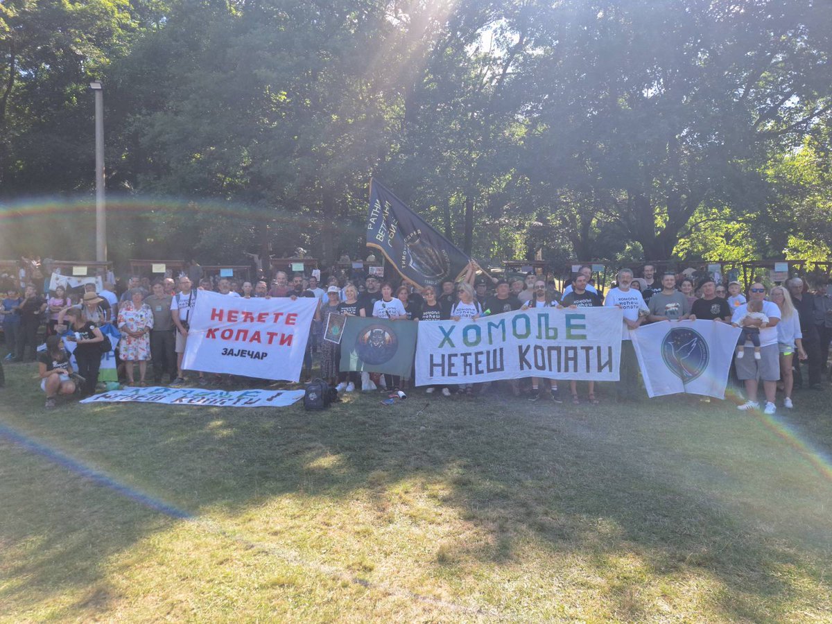 RiSRangers's tweet photo. Na Saboru "Vrelа Homolja", 4. jula u Žagubici, na poziv RiS rendžera, okupio se zaista veliki broj ljudi iz različitih krajeva Srbije, odlučnih da jedinstveno poruče - Voda pripada narodu Srbije, ne interesima stranih korporacija i neodgovornih i korumpiranih grupa i pojedinaca👇 https://t.co/YfVtTJgKNQ