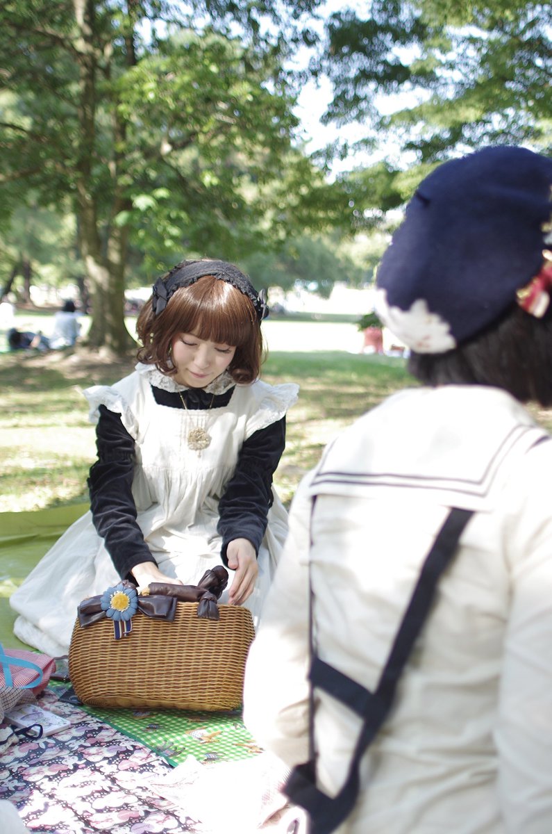 re_ryugamori's tweet photo. 万博記念公園の思い出。
#moonafternoon_25周年 https://t.co/gciNegcEY8