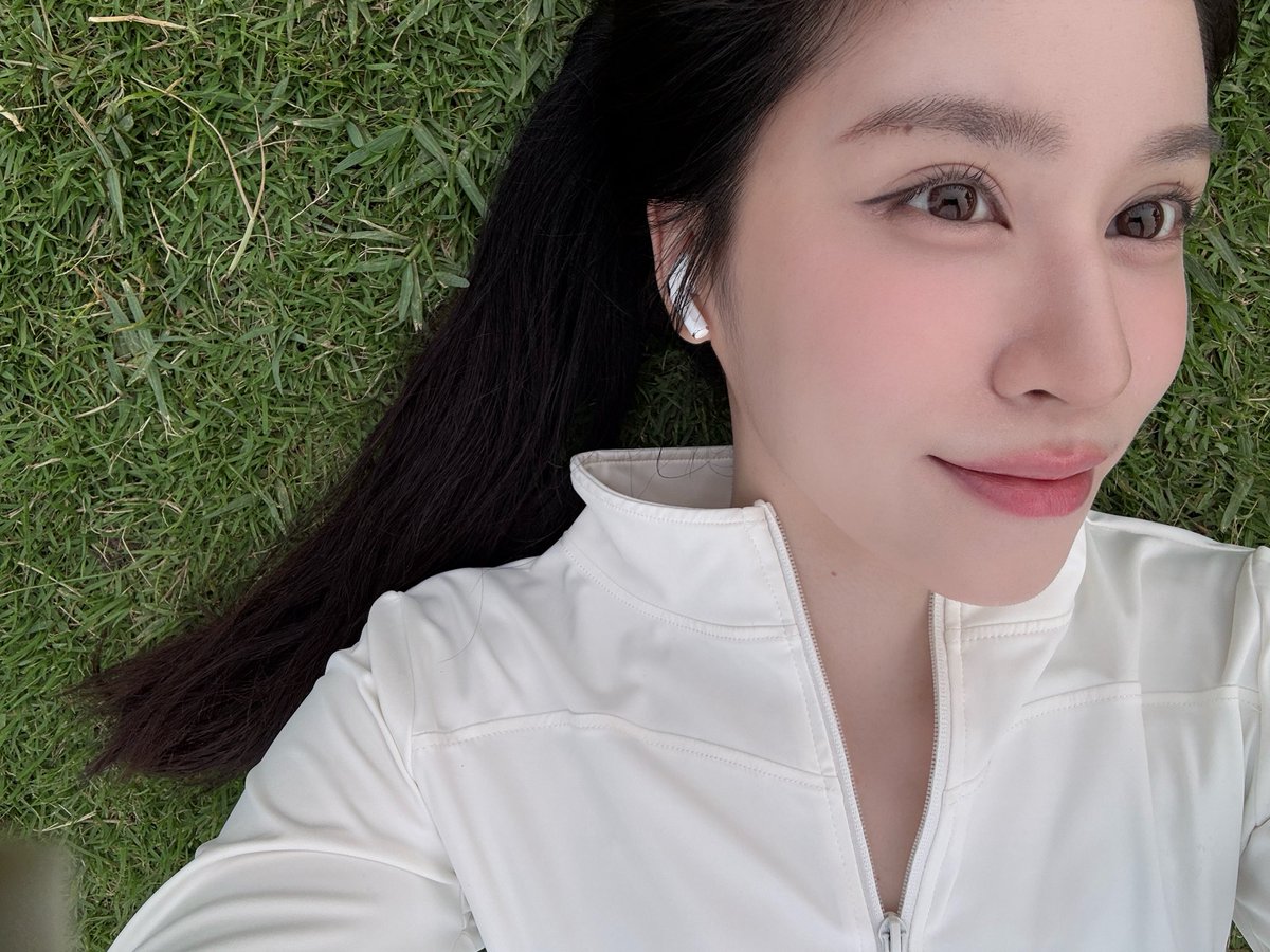 ornalin_gene's tweet photo. วันชิวๆค่าา🔋🍃 https://t.co/4CGJEKwVyB
