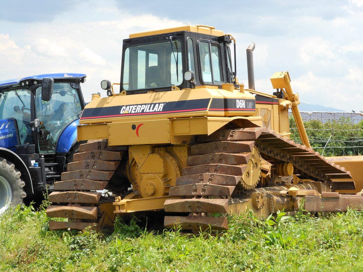 crane7540's tweet photo. CAT　D6R https://t.co/xuBSfXcX9J